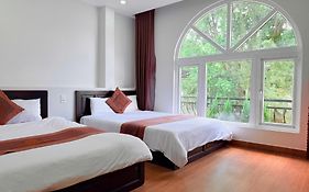 Uyen Phuong Hotel